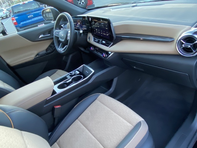 used 2025 Chevrolet Equinox car, priced at $33,733