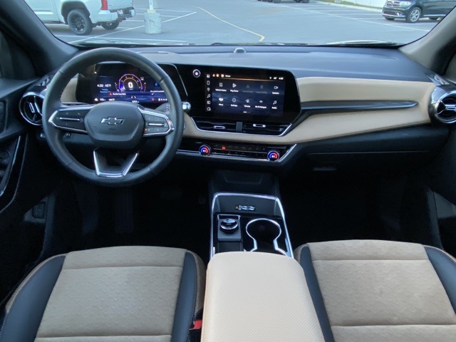 used 2025 Chevrolet Equinox car, priced at $33,733