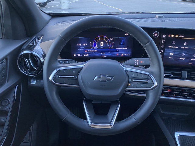 used 2025 Chevrolet Equinox car, priced at $33,733