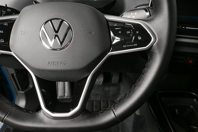new 2025 Volkswagen ID.4 car, priced at $57,946