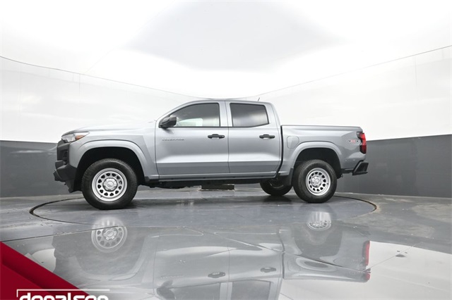 new 2025 Chevrolet Colorado car, priced at $33,978