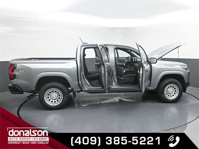 new 2025 Chevrolet Colorado car, priced at $33,978