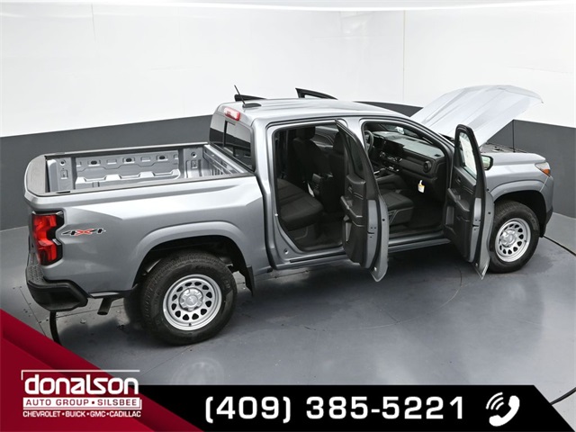 new 2025 Chevrolet Colorado car, priced at $33,978