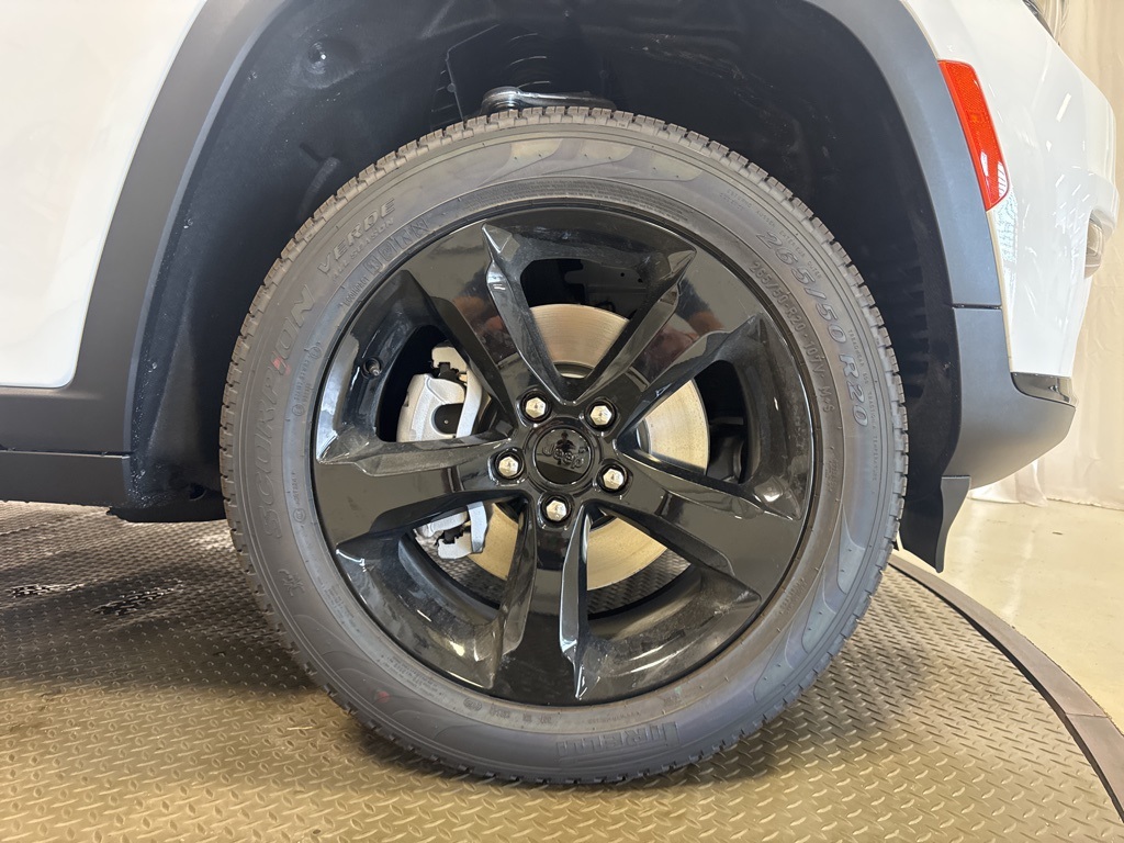 new 2025 Jeep Grand Cherokee L car, priced at $50,917