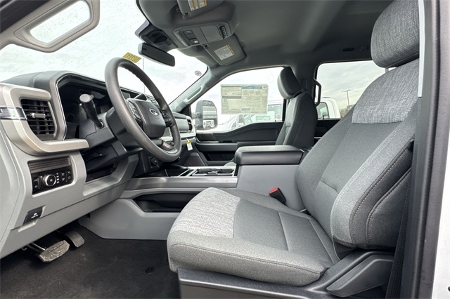 new 2025 Ford F-250SD car, priced at $65,550