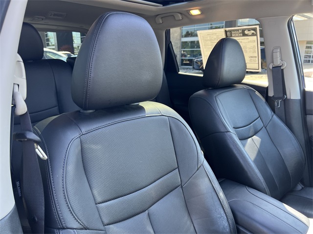 used 2019 Nissan Rogue car, priced at $18,940
