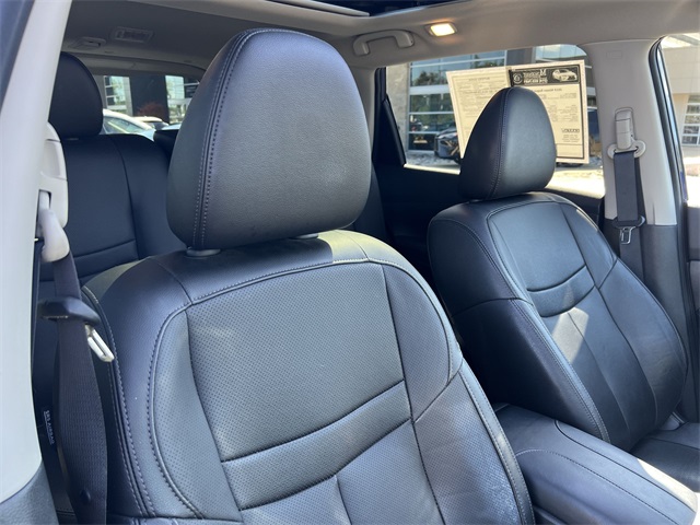 used 2019 Nissan Rogue car, priced at $18,940