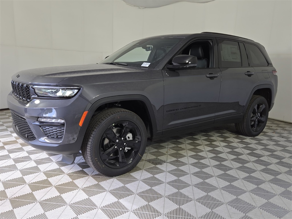 new 2025 Jeep Grand Cherokee car, priced at $49,930