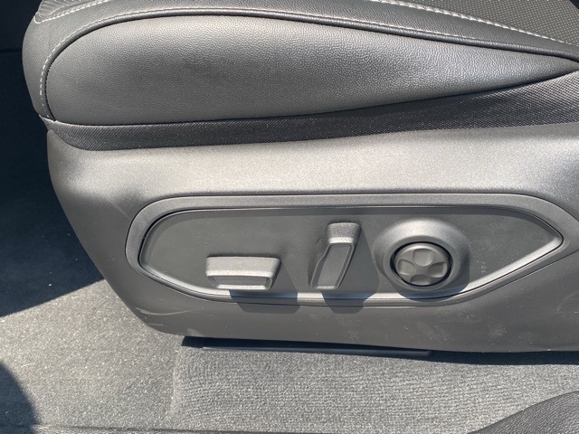 new 2025 Jeep Grand Cherokee L car, priced at $42,927