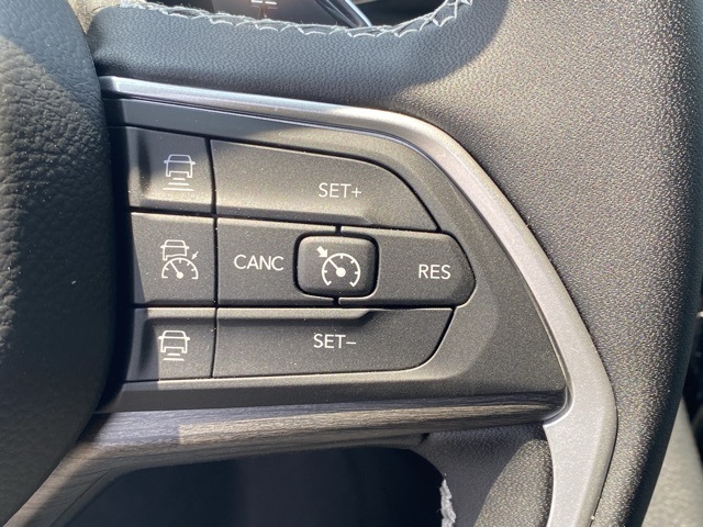new 2025 Jeep Grand Cherokee L car, priced at $42,927