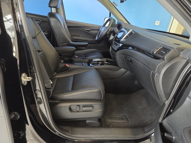 used 2018 Honda Pilot car, priced at $23,677