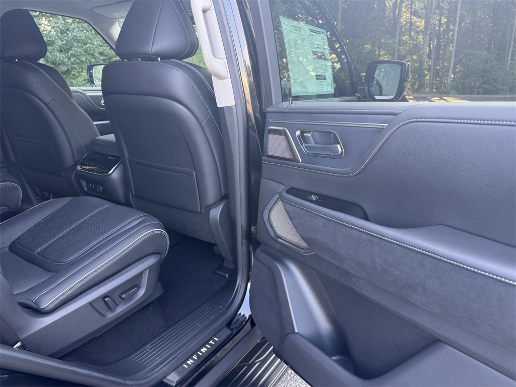 new 2025 INFINITI QX80 car, priced at $94,840