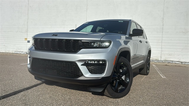 new 2025 Jeep Grand Cherokee car, priced at $47,453