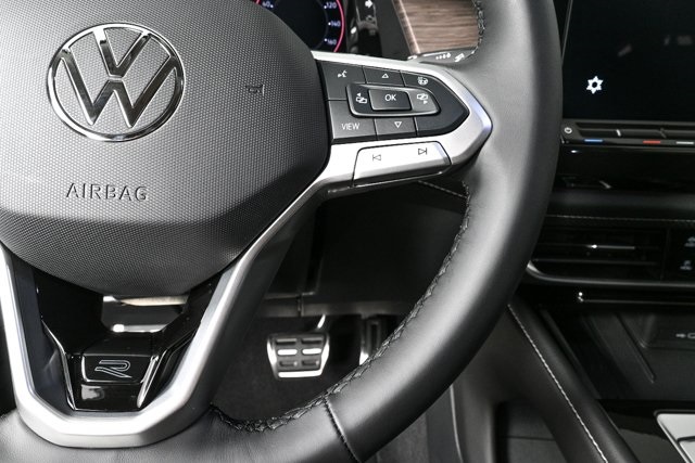new 2025 Volkswagen Atlas car, priced at $58,028