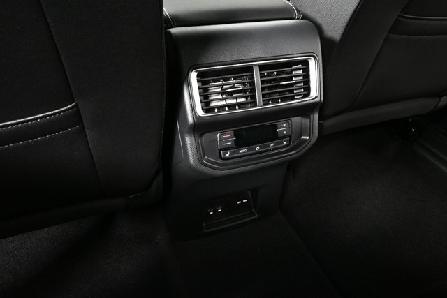 new 2025 Volkswagen Atlas car, priced at $58,028