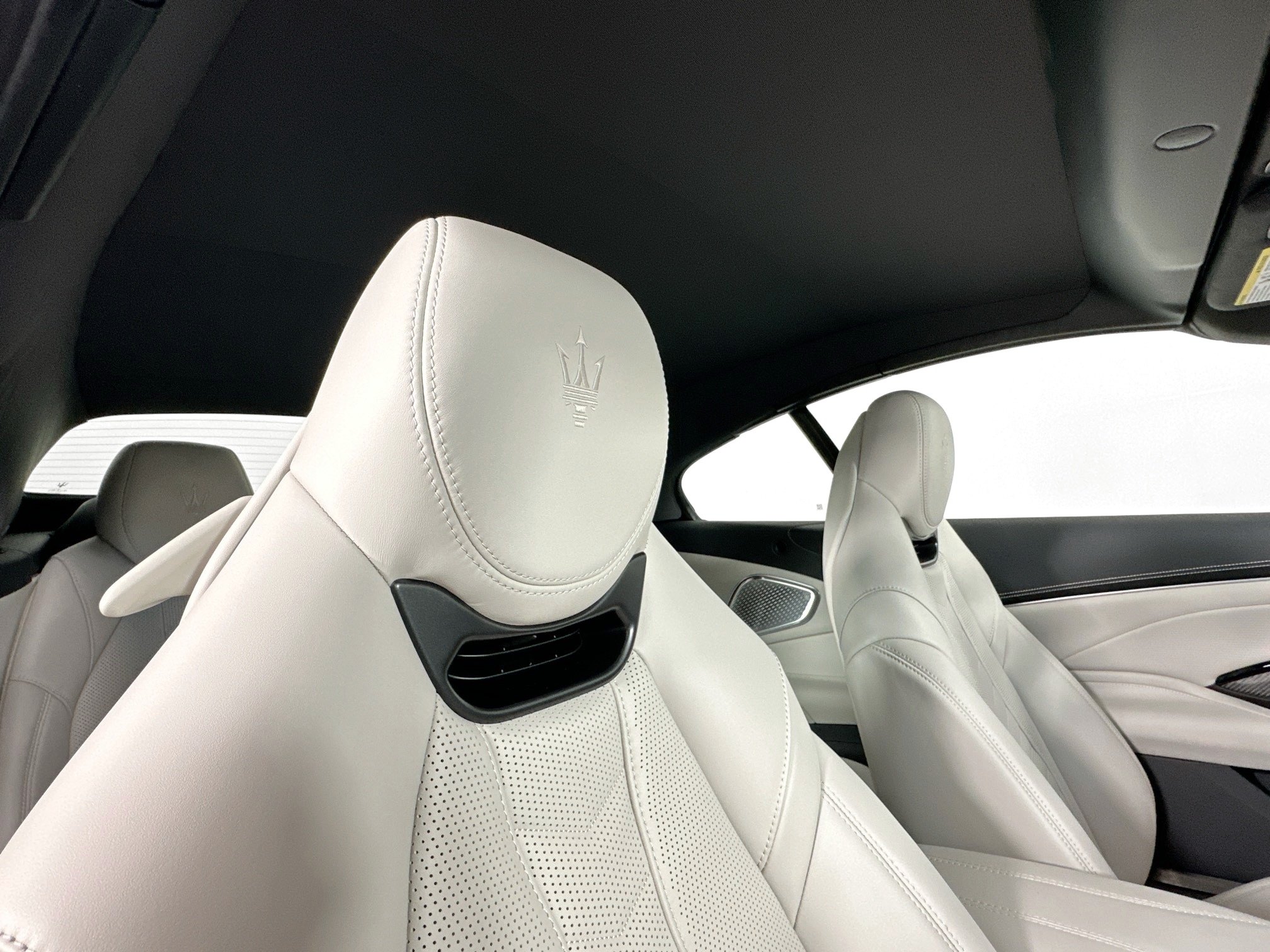 new 2025 Maserati GranCabrio car, priced at $187,055