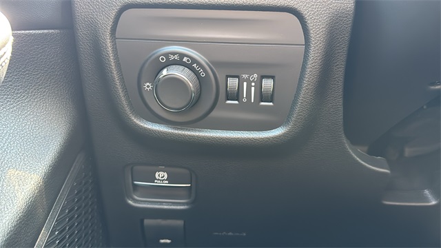 new 2025 Jeep Grand Cherokee car, priced at $42,848