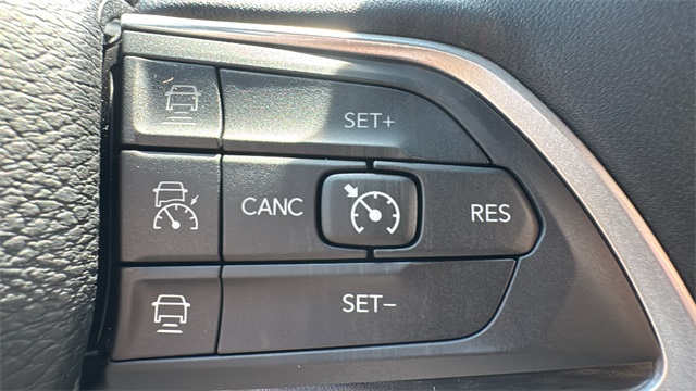 new 2025 Jeep Grand Cherokee car, priced at $42,848