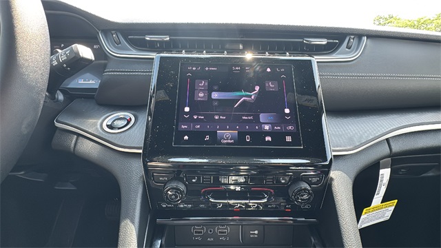 new 2025 Jeep Grand Cherokee car, priced at $42,848