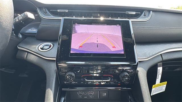 new 2025 Jeep Grand Cherokee car, priced at $42,848