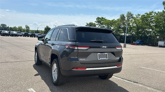 new 2025 Jeep Grand Cherokee car, priced at $42,848