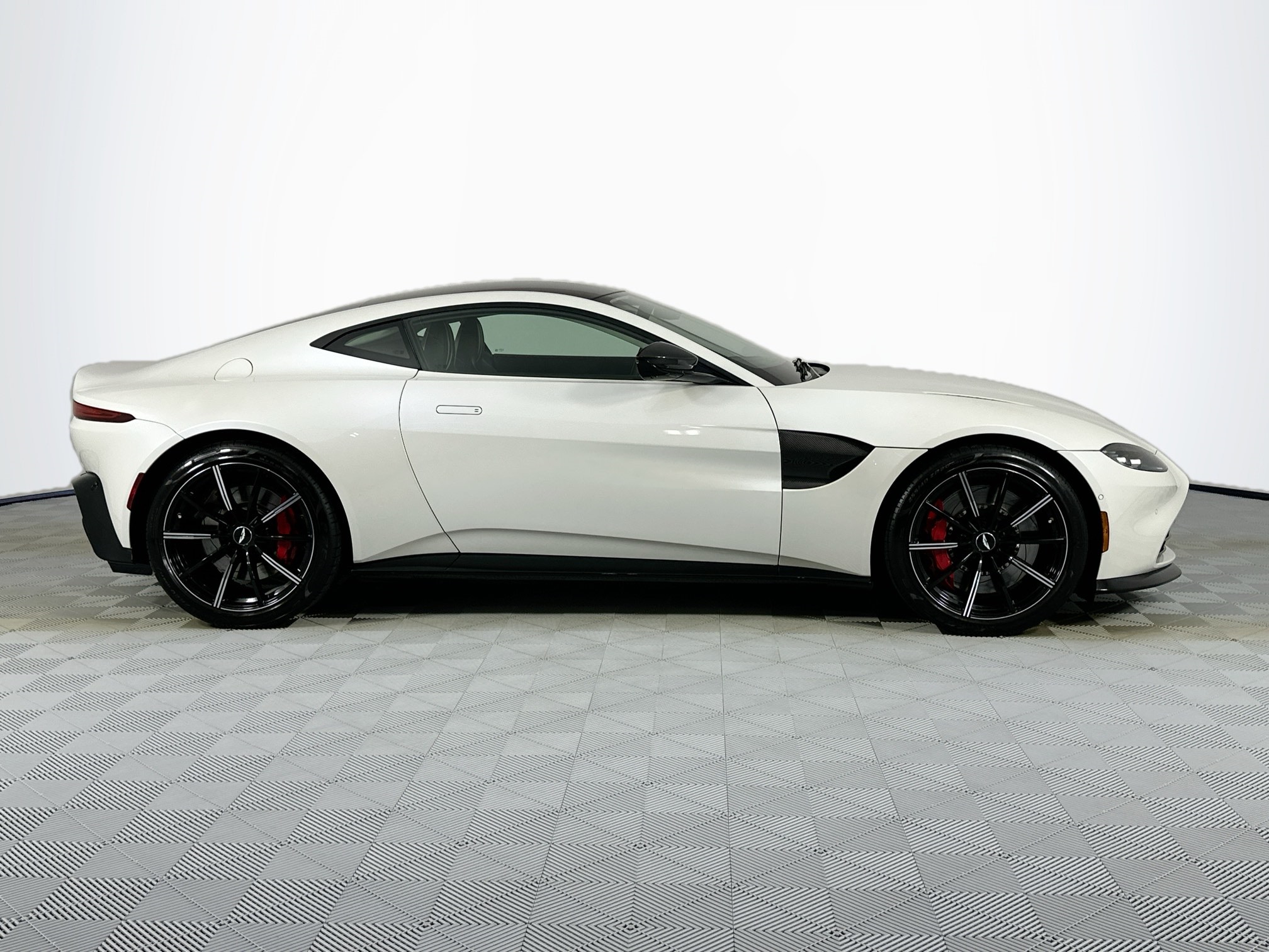 used 2021 Aston Martin Vantage car, priced at $124,998