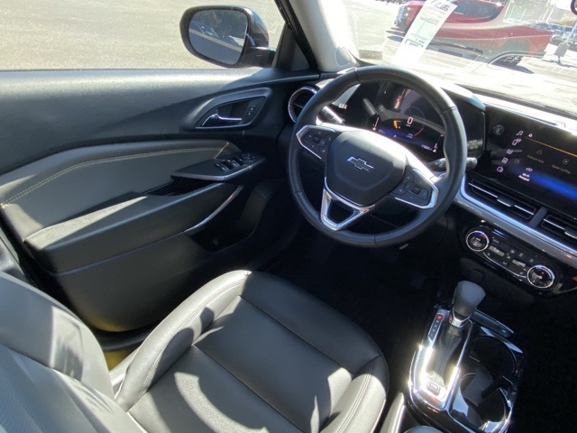 used 2024 Chevrolet Trax car, priced at $23,620