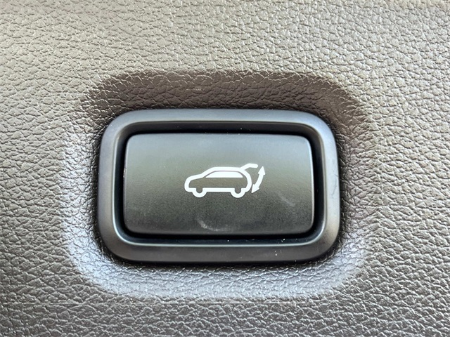 used 2020 Hyundai Santa Fe car, priced at $25,888