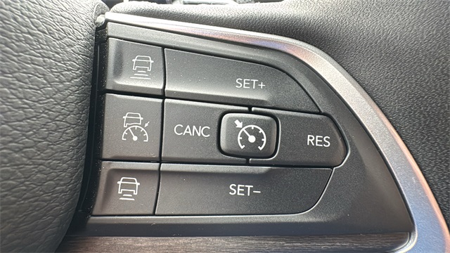 new 2025 Jeep Grand Cherokee car, priced at $47,453
