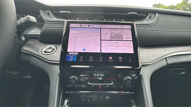new 2025 Jeep Grand Cherokee car, priced at $47,453