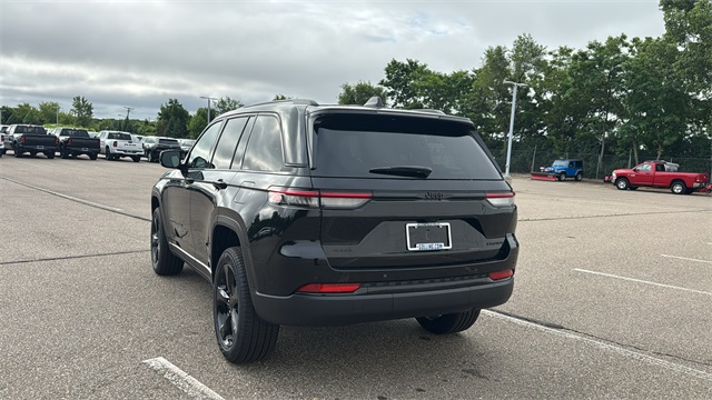 new 2025 Jeep Grand Cherokee car, priced at $47,453