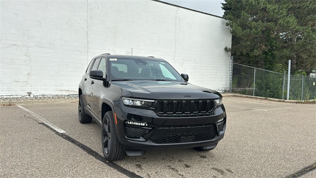 new 2025 Jeep Grand Cherokee car, priced at $47,453