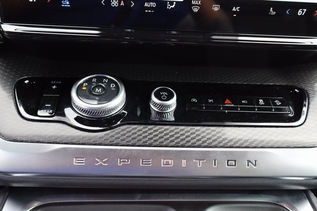 new 2025 Ford Expedition Max car, priced at $86,930