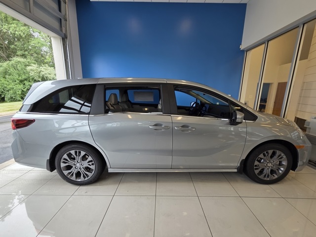 new 2025 Honda Odyssey car, priced at $48,360