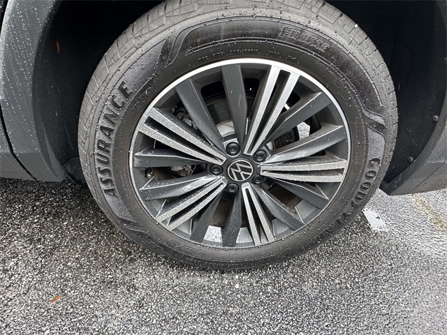 used 2024 Volkswagen Tiguan car, priced at $31,520