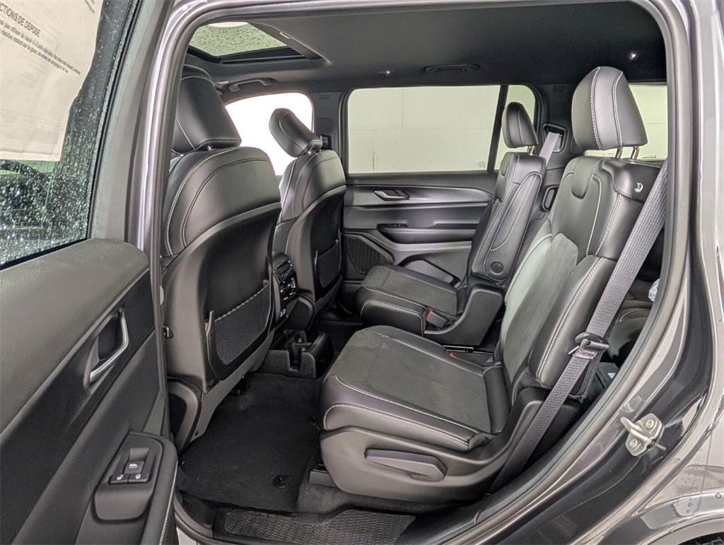 new 2025 Jeep Grand Cherokee L car, priced at $42,720