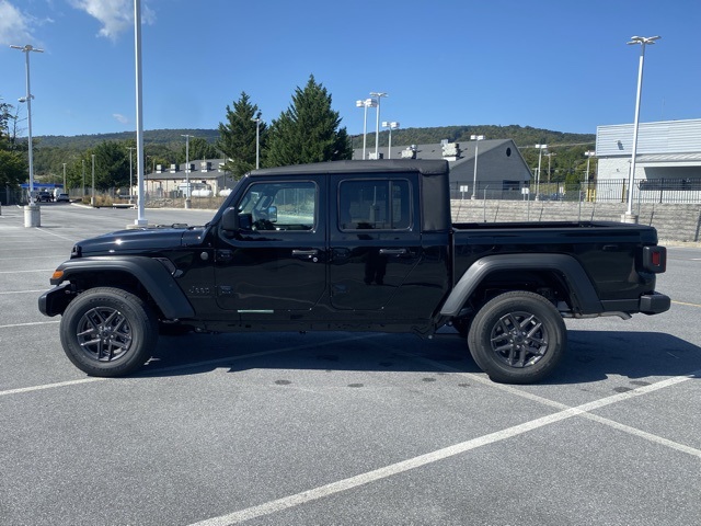 new 2025 Jeep Gladiator car, priced at $36,480