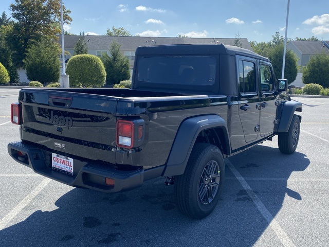 new 2025 Jeep Gladiator car, priced at $36,480