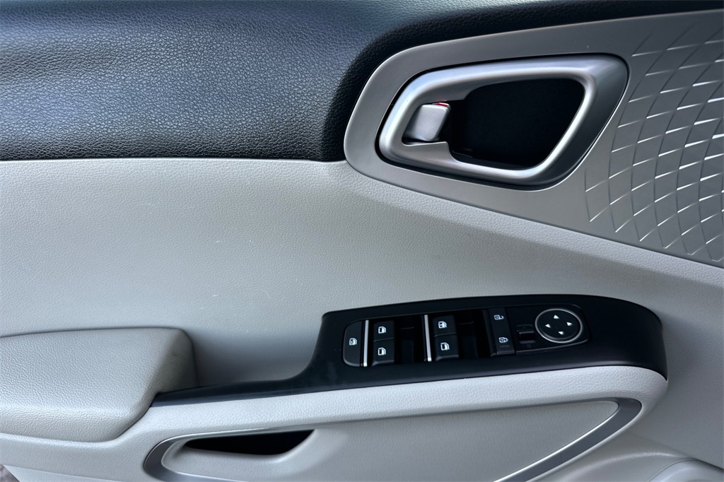 used 2021 Kia Soul car, priced at $15,930