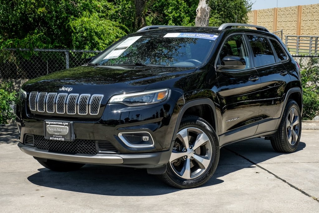 used 2020 Jeep Cherokee car, priced at $21,903