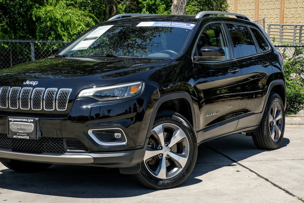 used 2020 Jeep Cherokee car, priced at $21,903