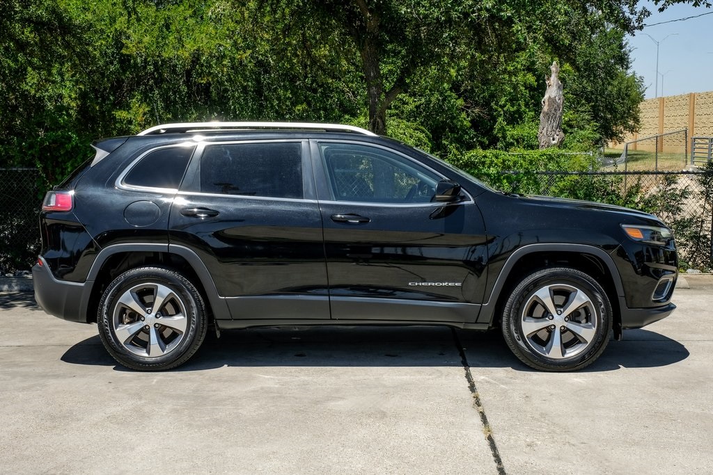 used 2020 Jeep Cherokee car, priced at $21,903