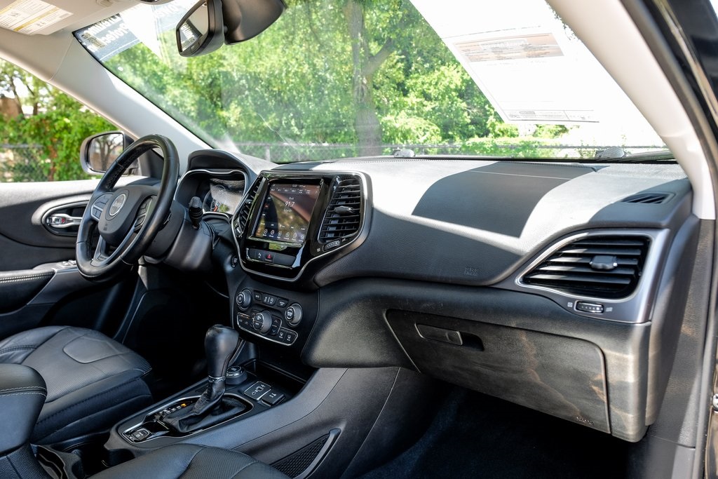 used 2020 Jeep Cherokee car, priced at $21,903