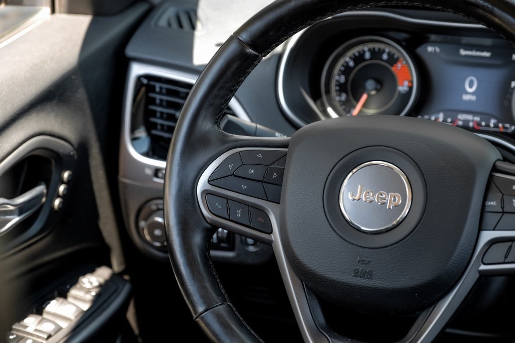 used 2020 Jeep Cherokee car, priced at $21,903