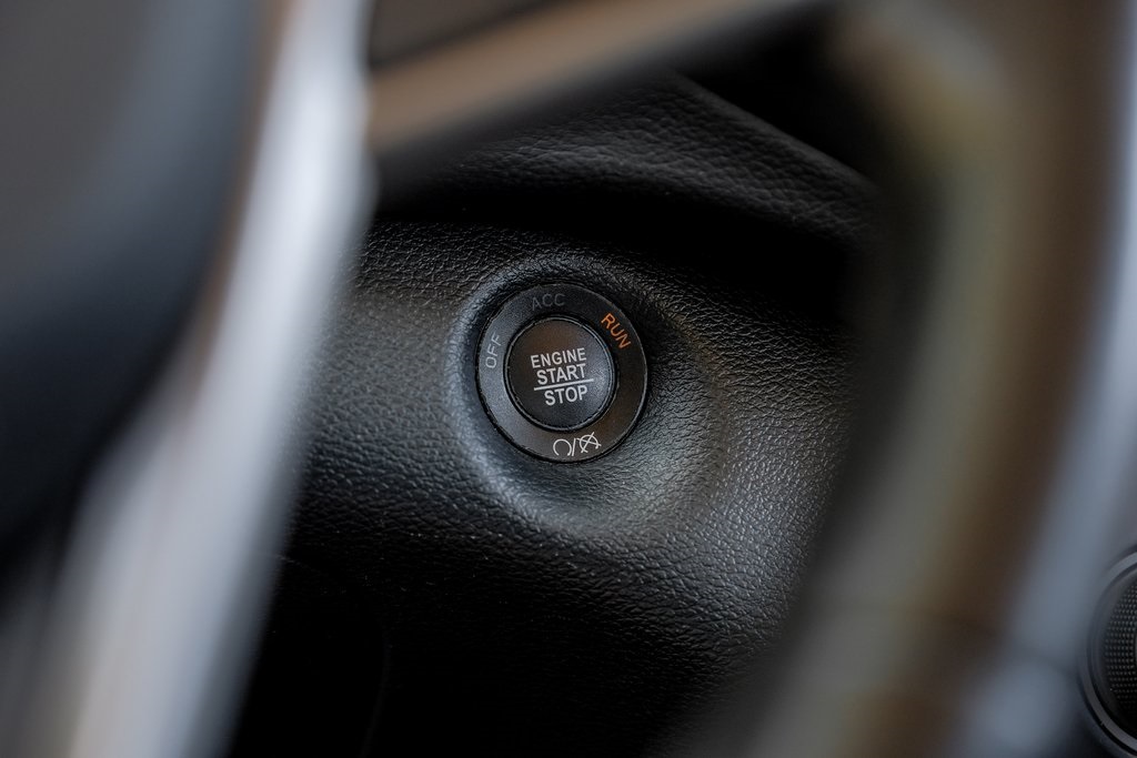 used 2020 Jeep Cherokee car, priced at $21,903