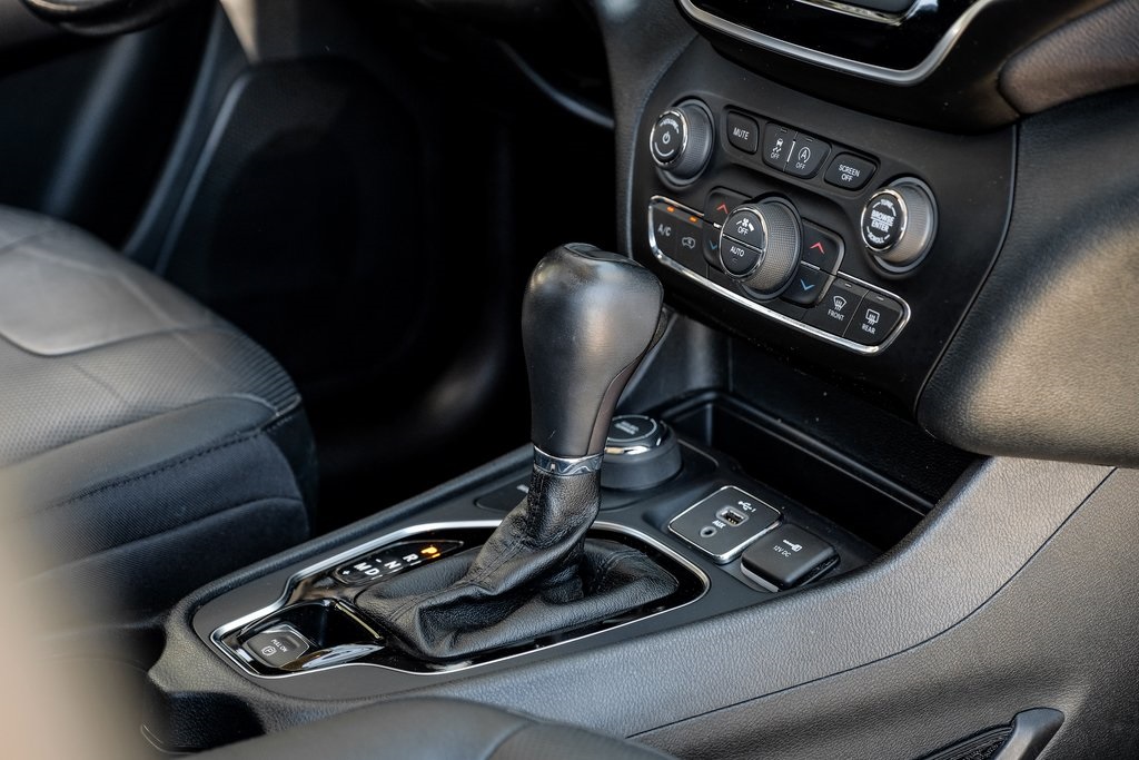used 2020 Jeep Cherokee car, priced at $21,903