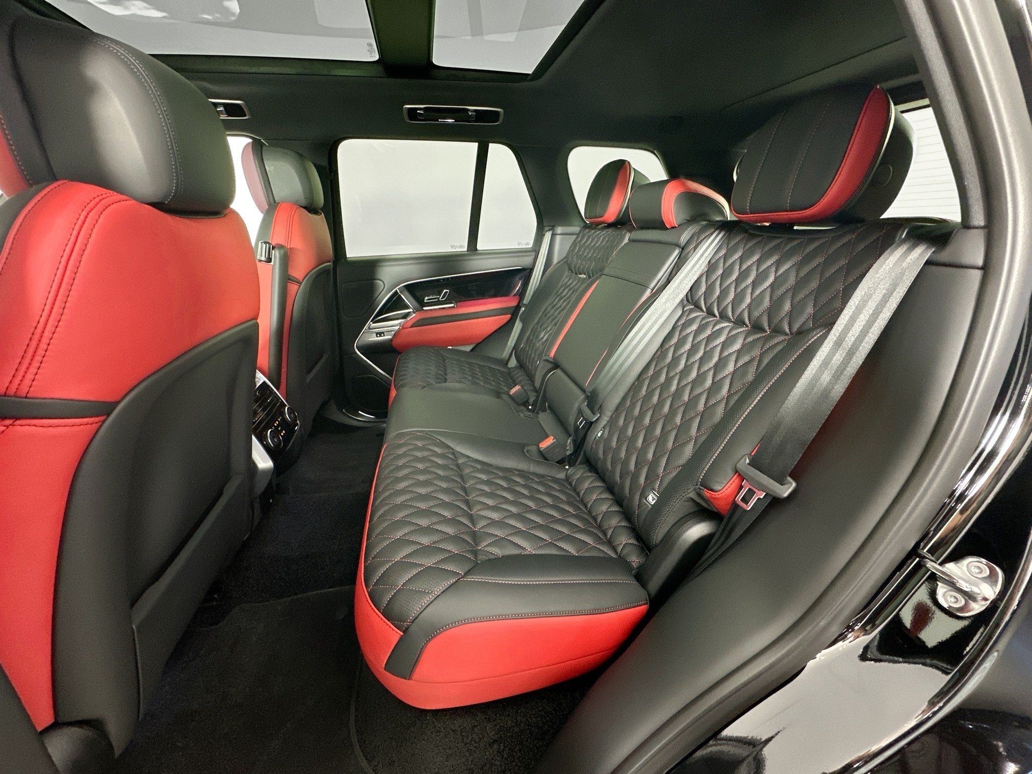 new 2025 Land Rover Range Rover car, priced at $160,845
