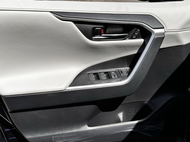 new 2025 Toyota RAV4 car