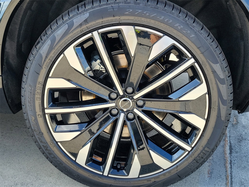 new 2026 Volvo XC90 car, priced at $63,775