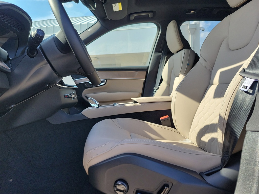 new 2026 Volvo XC90 car, priced at $63,775